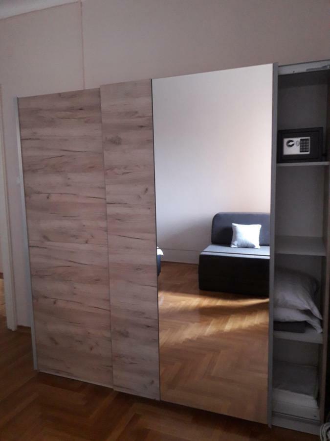 Apartament Nicola'S Nowy Sad Zewnętrze zdjęcie